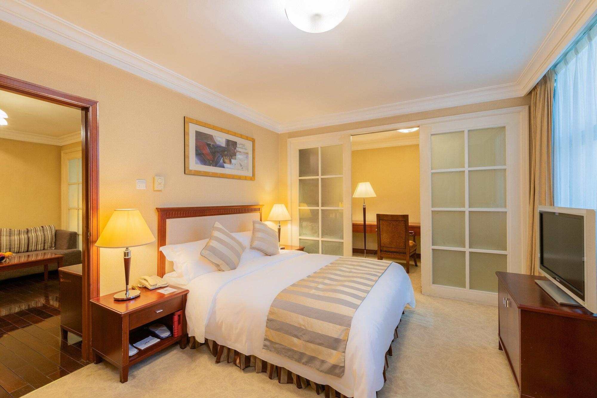 Shenzhen Dongmen Metropark Suites Hotel Bagian luar foto