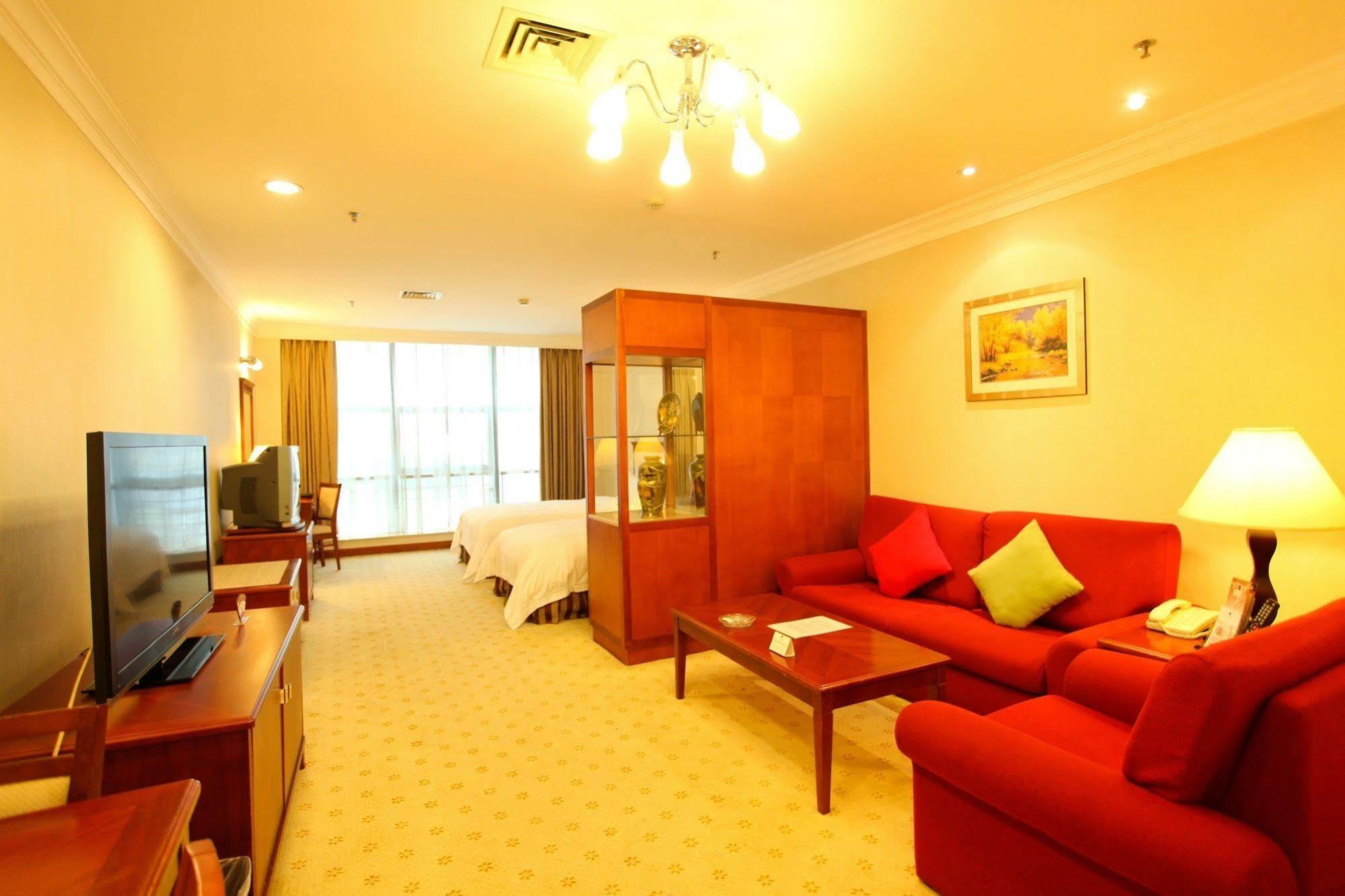 Shenzhen Dongmen Metropark Suites Hotel Bagian luar foto