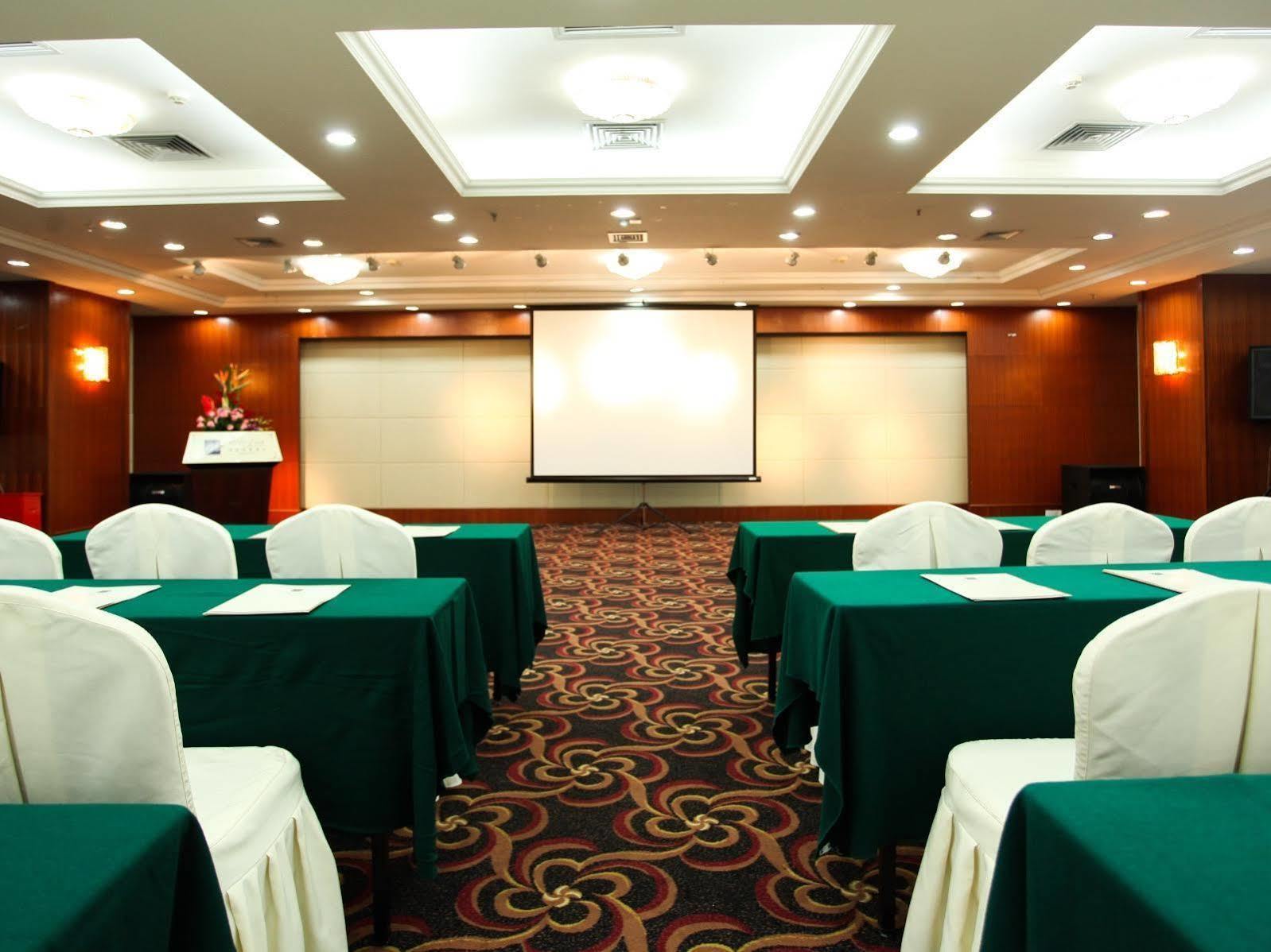 Shenzhen Dongmen Metropark Suites Hotel Bagian luar foto